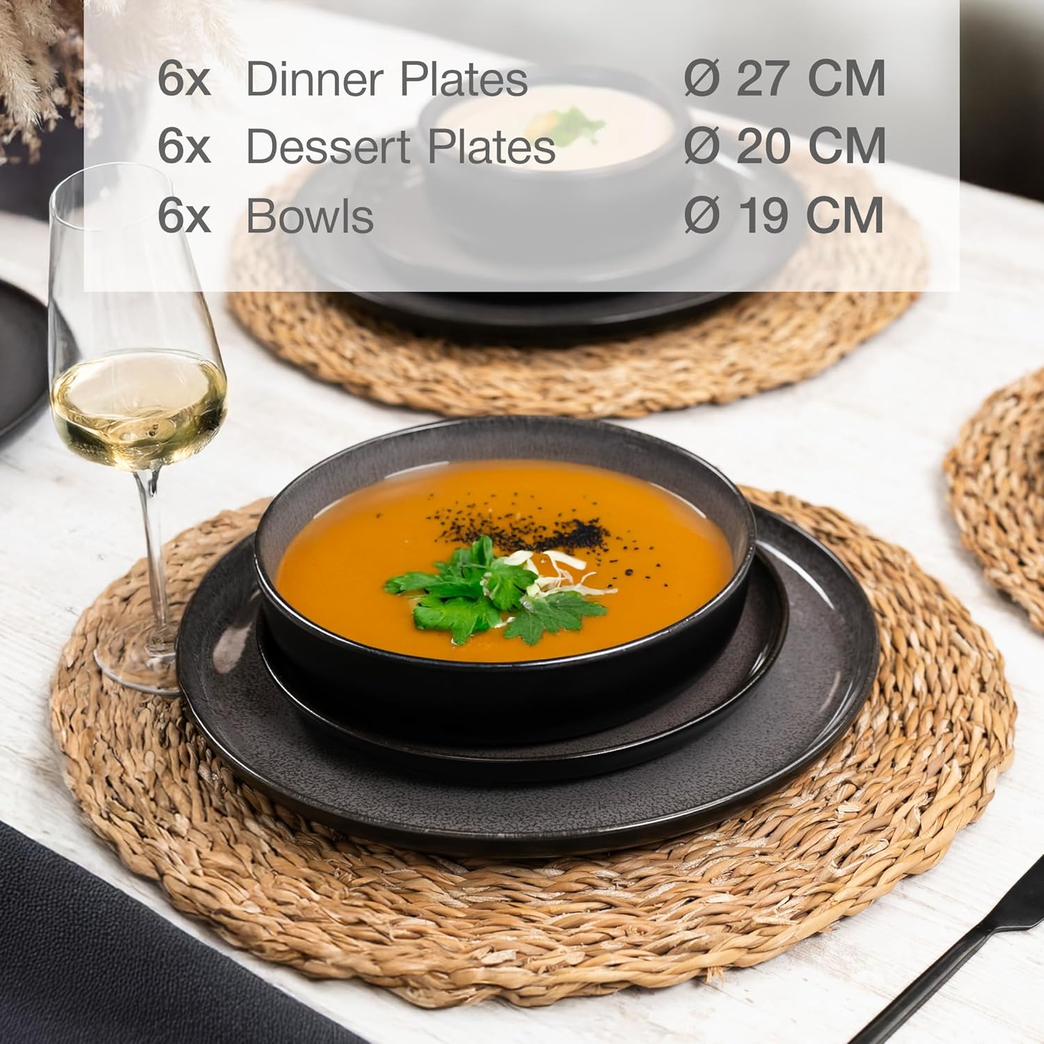 Detalle de Moritz & Moritz VIDA 18-Piece Anthracite Porcelain Dinner Set for 6