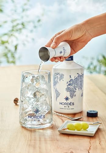Thumbnail 4 de Nordés Gin Premium: l’eleganza atlántica della Galizia in una bottiglia da 700 ml