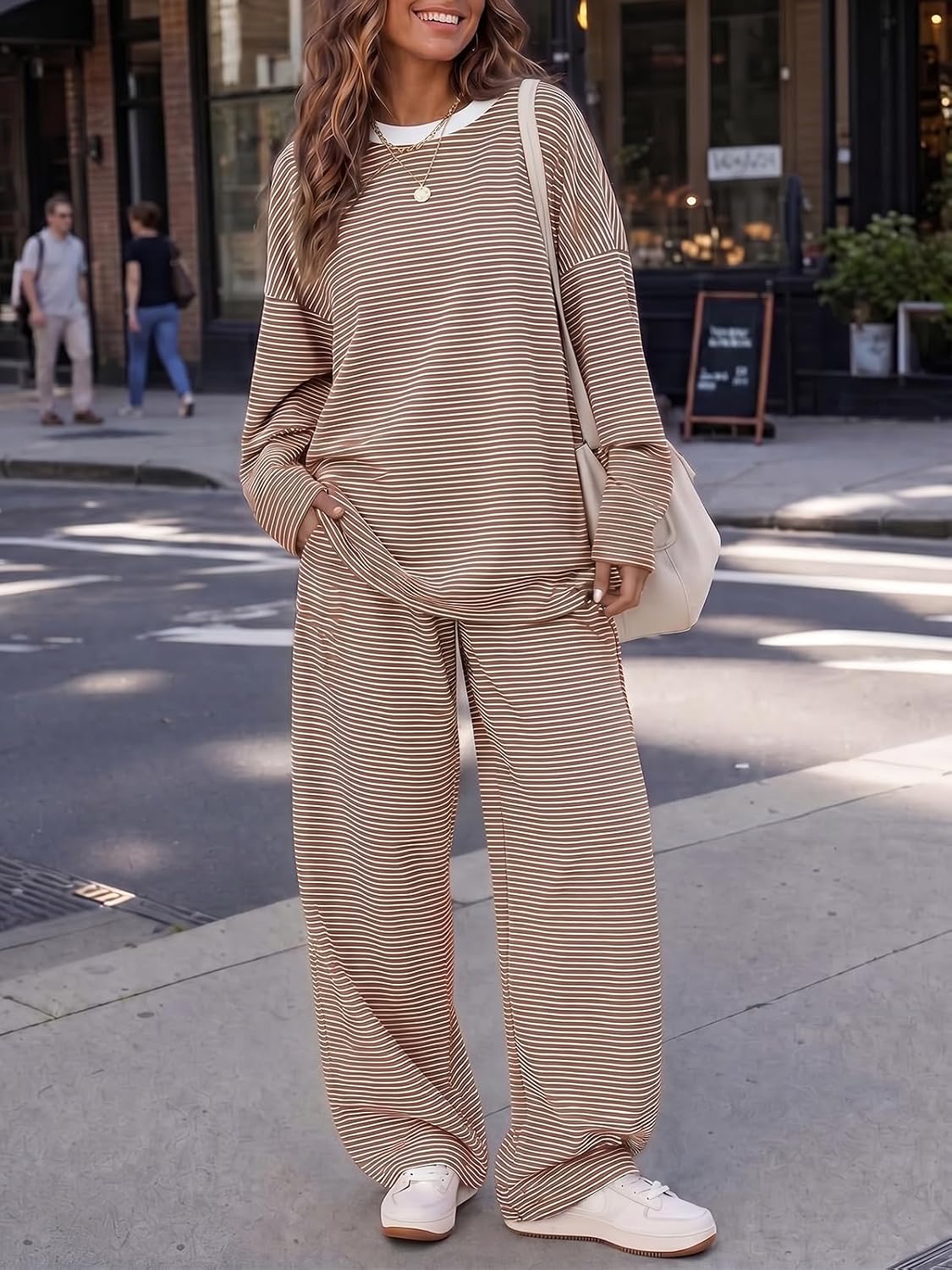 Detalle 2 de Fisoew Women's Striped Cotton Lounge Set with Long-Sleeve Top and Wide-Leg Pants
