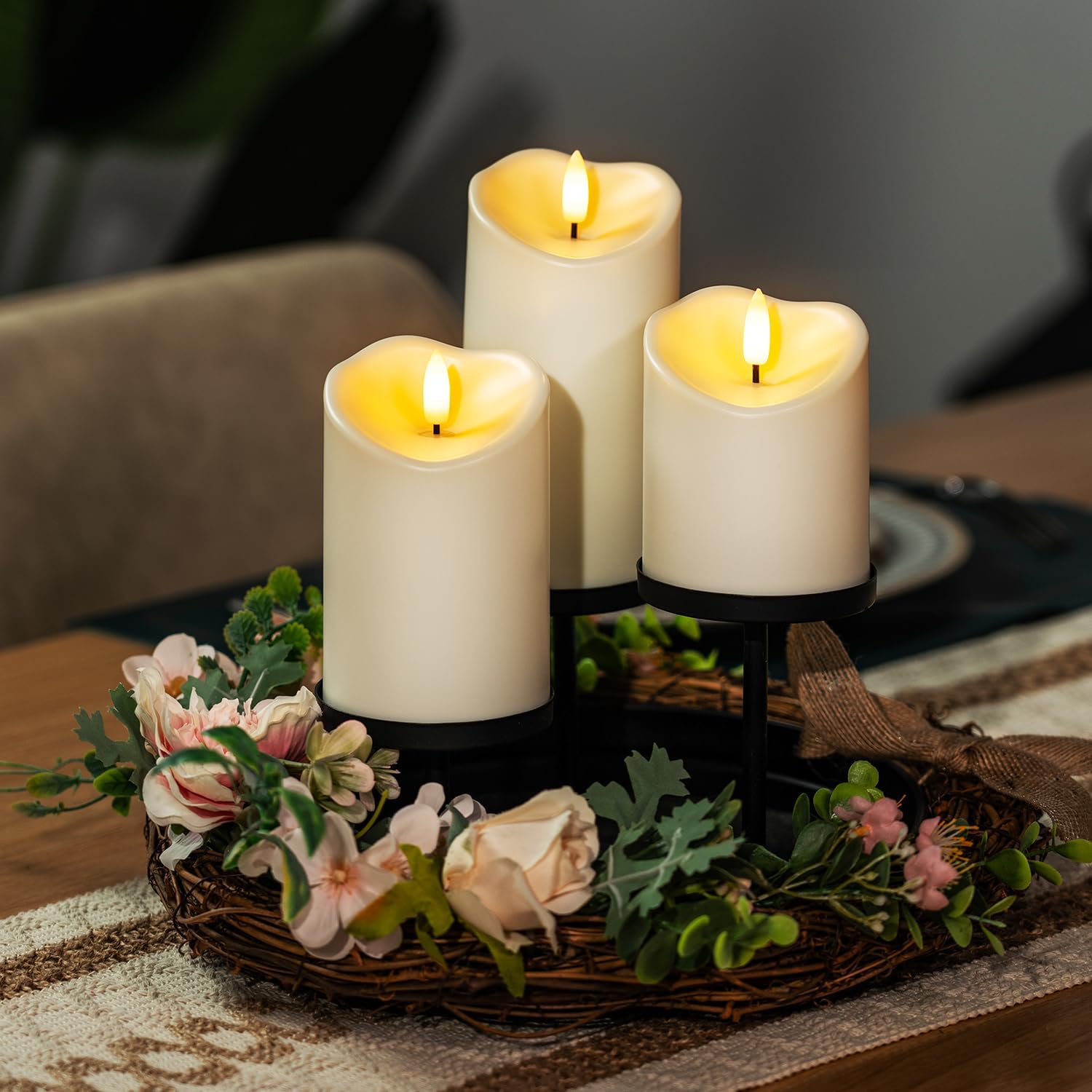 Detalle 2 de AMAGIC Ivory White LED Flameless Candles, 3-Pack in 4", 5" and 6
