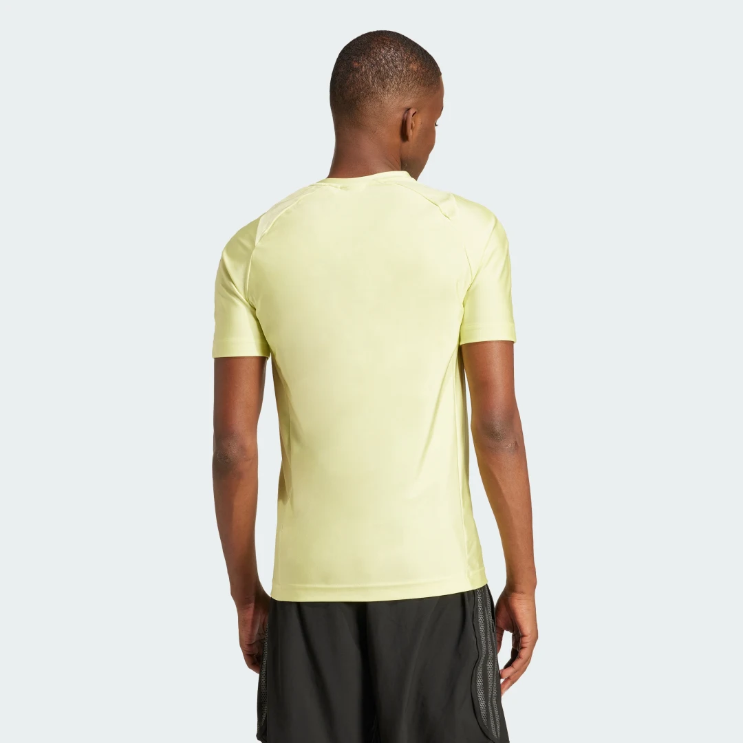 Detalle 2 de Camiseta Fashion Cut Line talla M