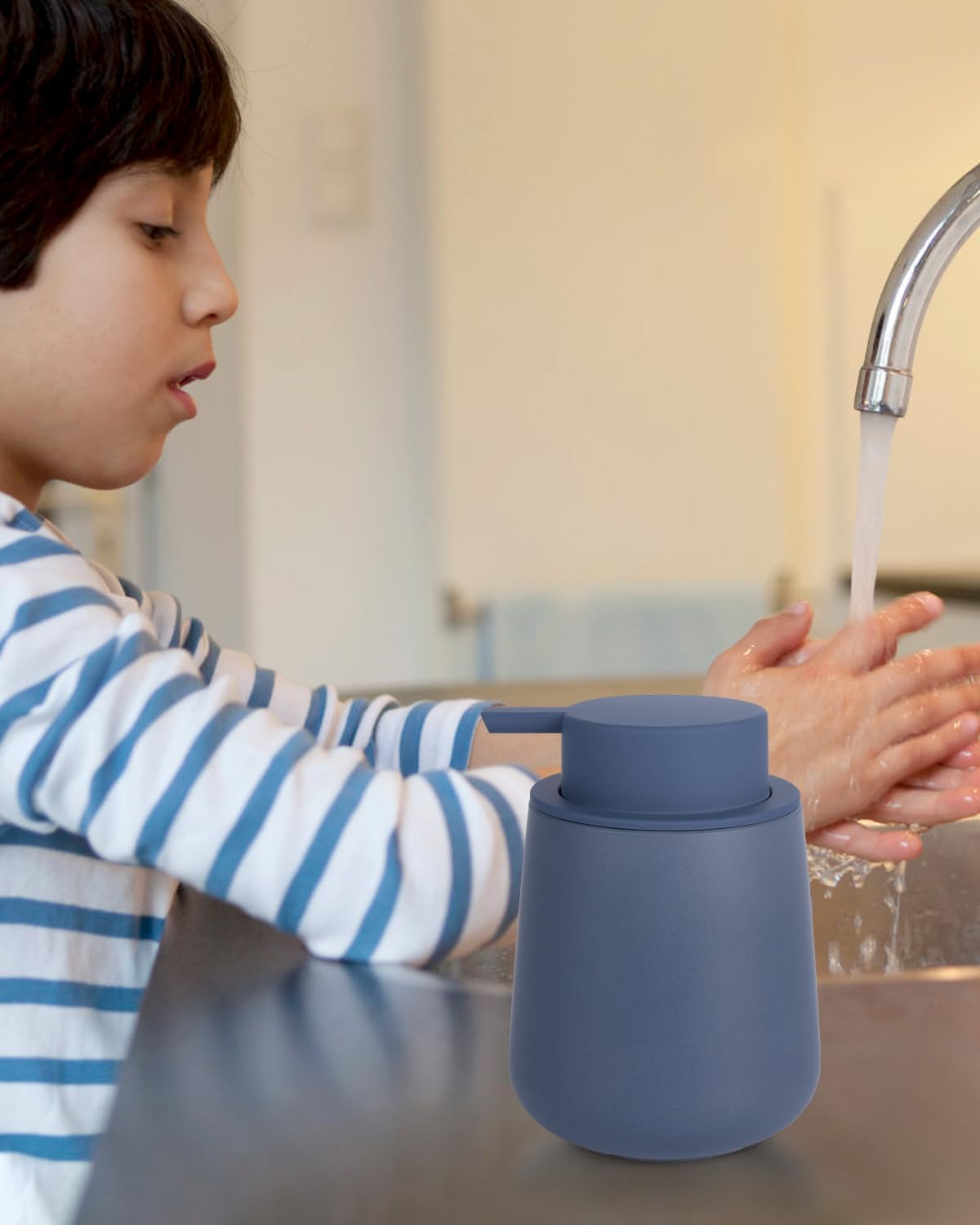 Thumbnail 5 de BosilunLife ceramic dish soap dispenser in blue (12oz, refillable pump)