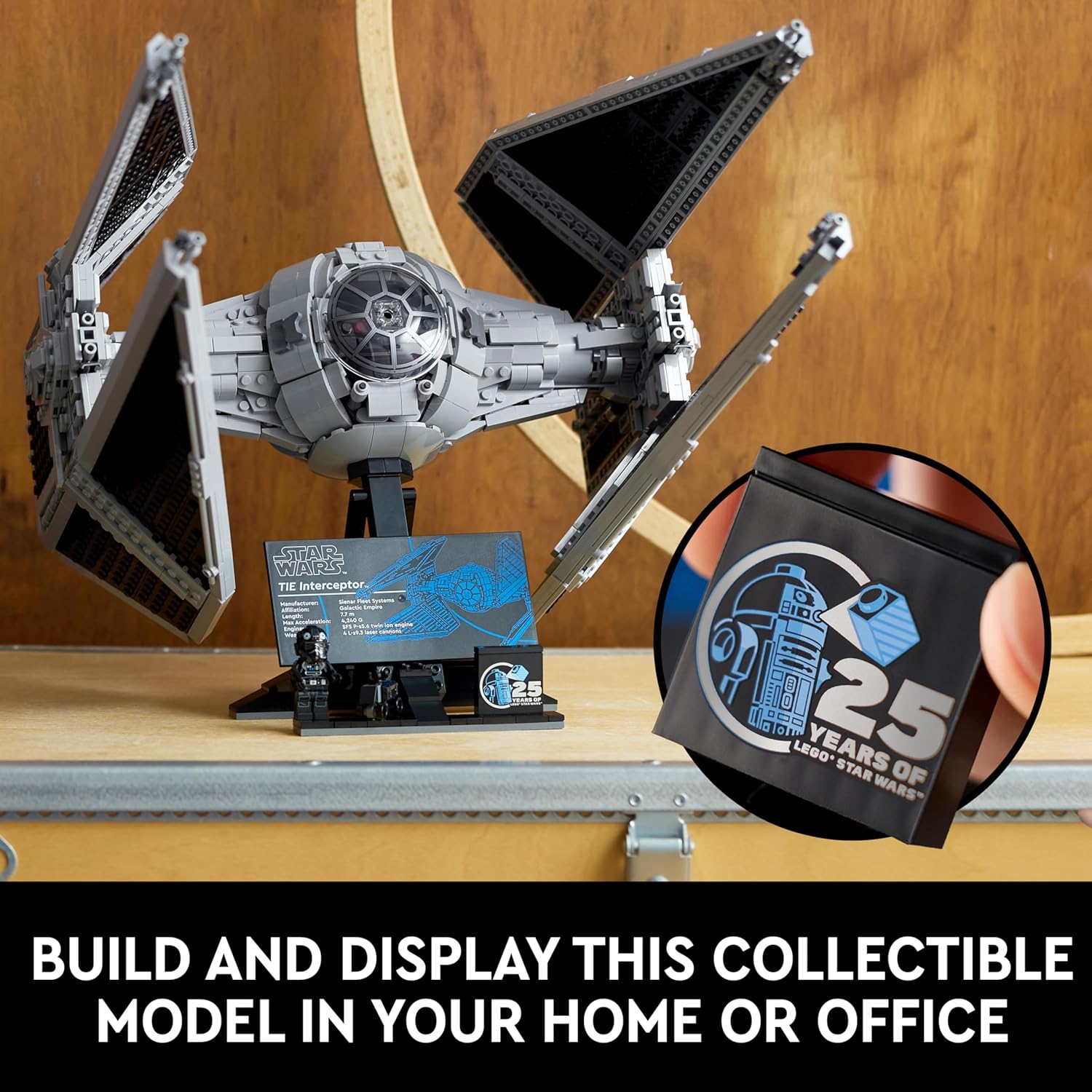 Thumbnail 5 de LEGO Star Wars TIE Interceptor UCS Vehicle Building Set 75382