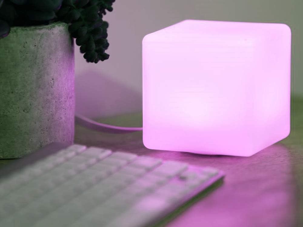 Detalle 2 de Mr.Go C100 8-Inch Rechargeable RGB LED Cube Light with Remote