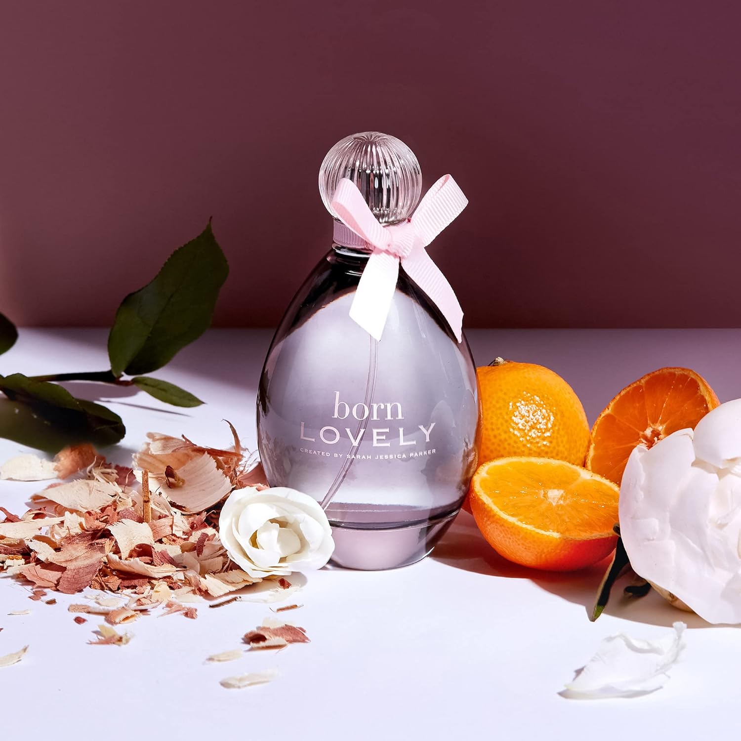 Detalle 2 de Sarah Jessica Parker Born Lovely 50 ml eau de parfum