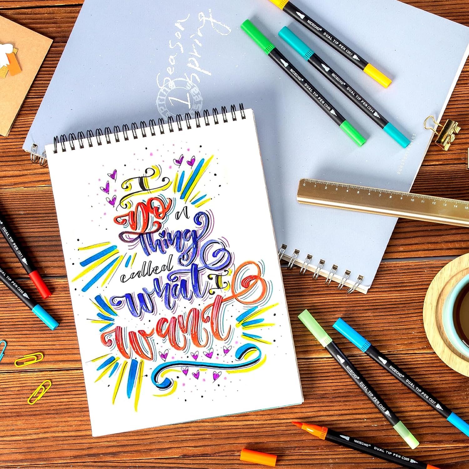 Detalle 1 de Nicecho 72-Color Dual-Tip Art Markers with Brush and Fine Tips, Carrying Case