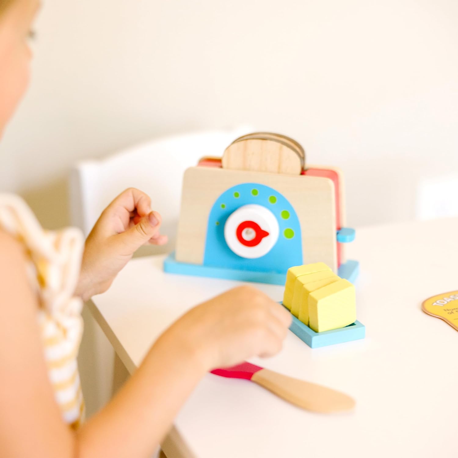 Detalle de Melissa & Doug Ensemble de Grille-Pain avec Pain et Beurre – Jeu éducatif en bois