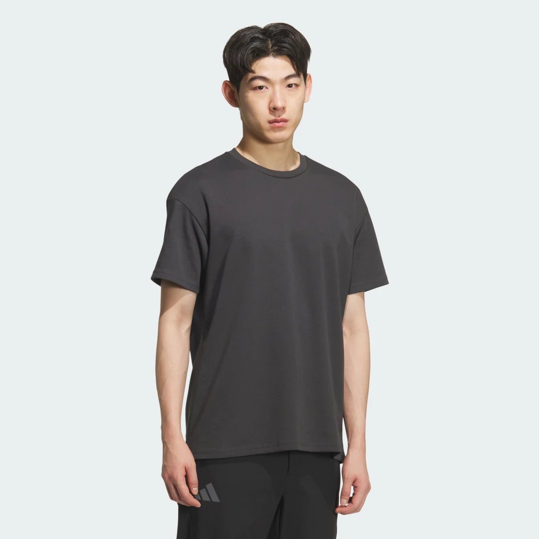 Detalle de Camiseta estampada Xploric de Adidas – Gris