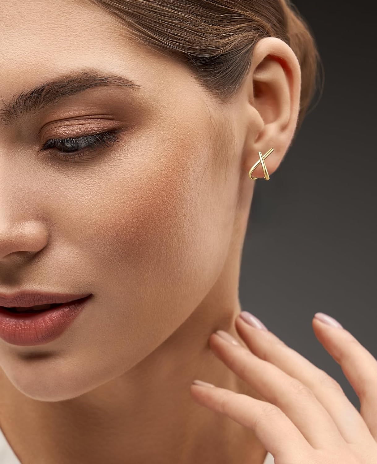 Thumbnail 2 de Emibele Gold Ohrstecker für Frauen – zierliche 14K vergoldete Studs mit 925-Sterlingsilber-Post