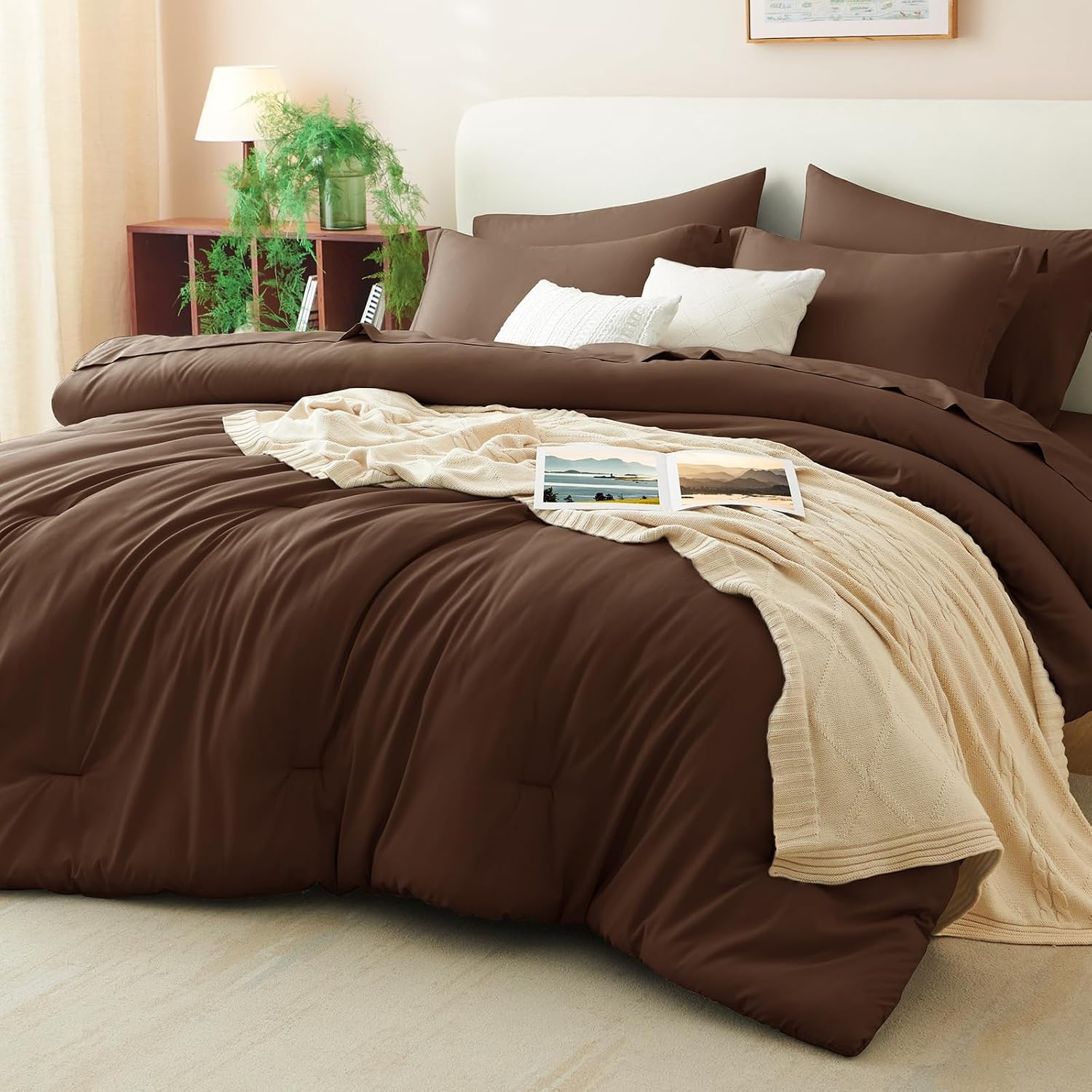 Detalle de CozyLux Queen Comforter Set, 7-Piece Brown Bed-in-a-Bag, 240 GSM Microfiber