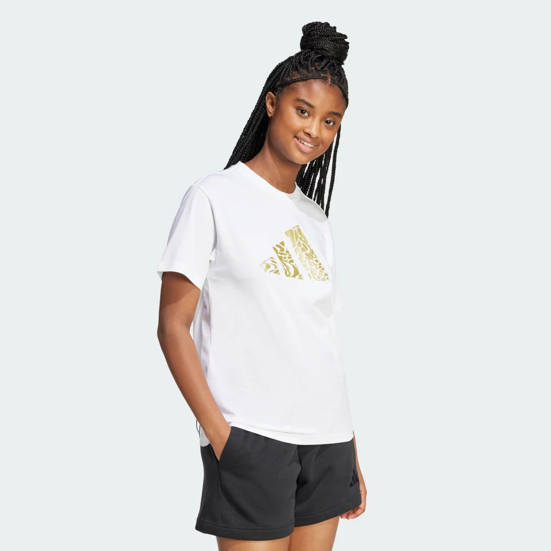 Detalle 1 de Adidas Camiseta Tech Metallic Graphic – Blancа