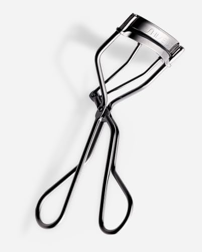 Thumbnail 8 de Shiseido Eyelash Curler – Crimps & Curls for a Gentle, Eye-Framing Fringe