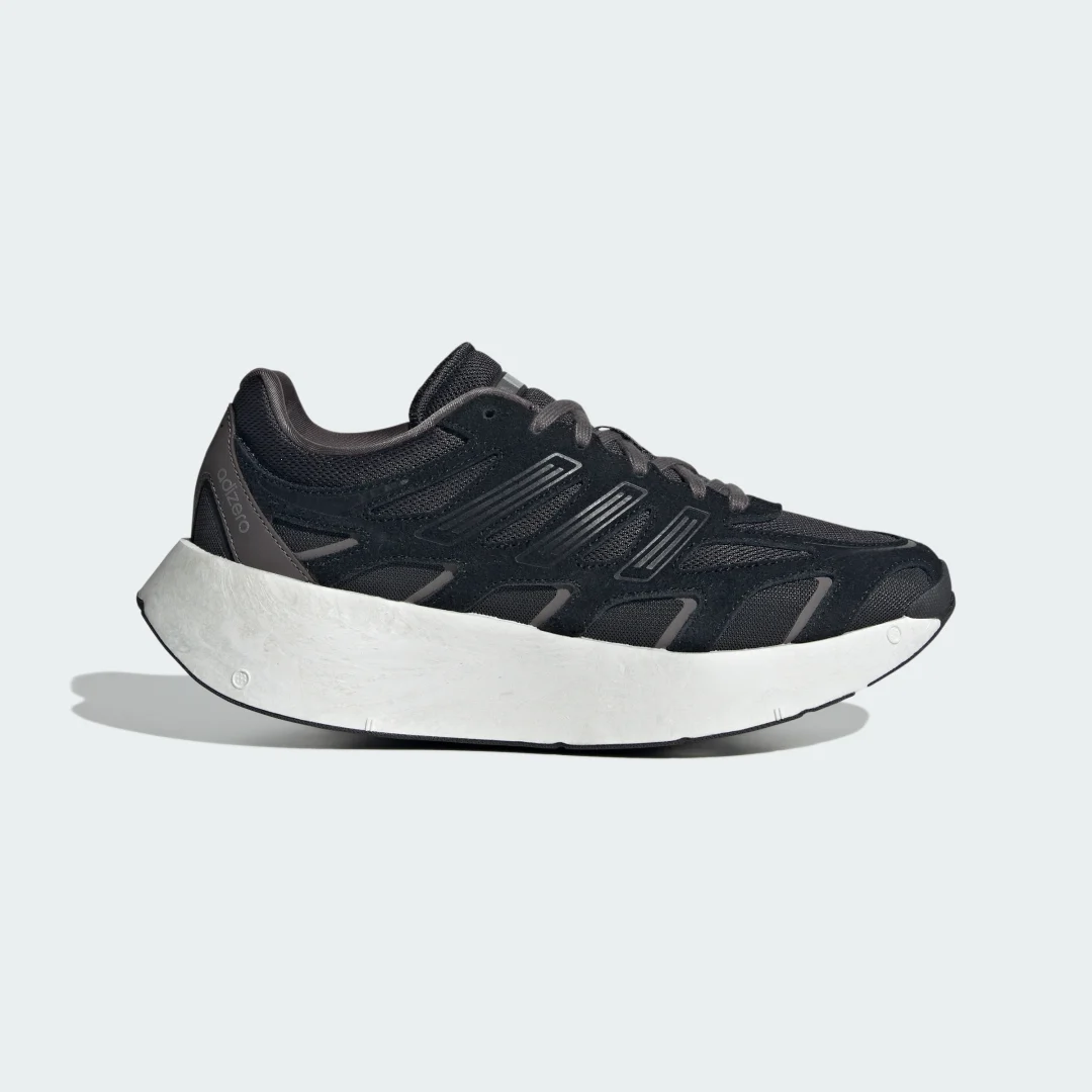 Detalle de Zapatilla Adizero Aruku de Adidas: comodidad y versatilidad para entrenamiento diario