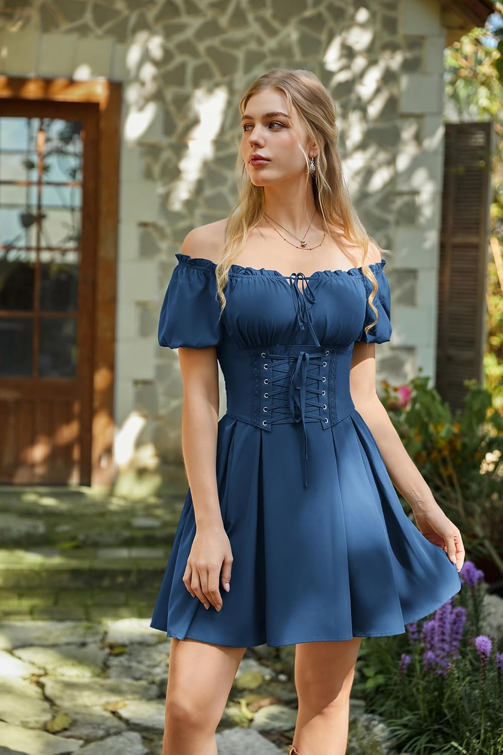Detalle 2 de Scarlet Darkness Renaissance Corset Mini Dress with Off-Shoulder Sleeves and Pockets