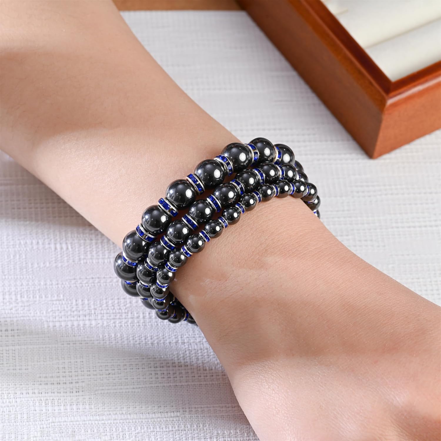 Detalle de Apocalyptic-K Magnetic Hematite Bracelet, 6/8/10mm with Rhinestones