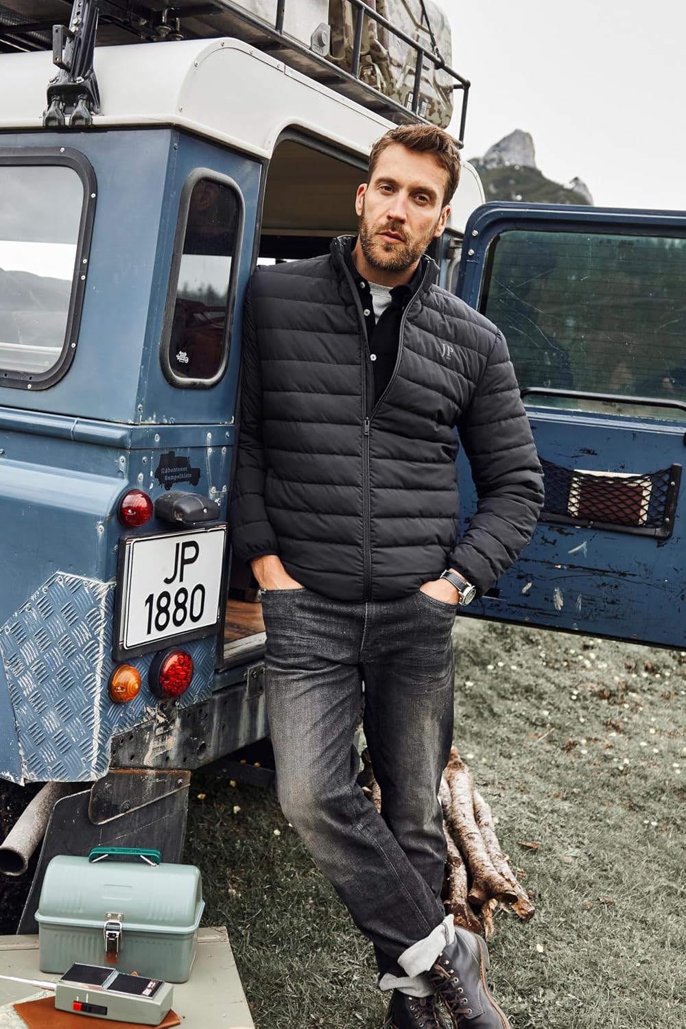 Detalle 2 de Veste matelassée JP 1880 pour hommes grandes tailles jusqu'au 8XL – Duvet technique, col montant