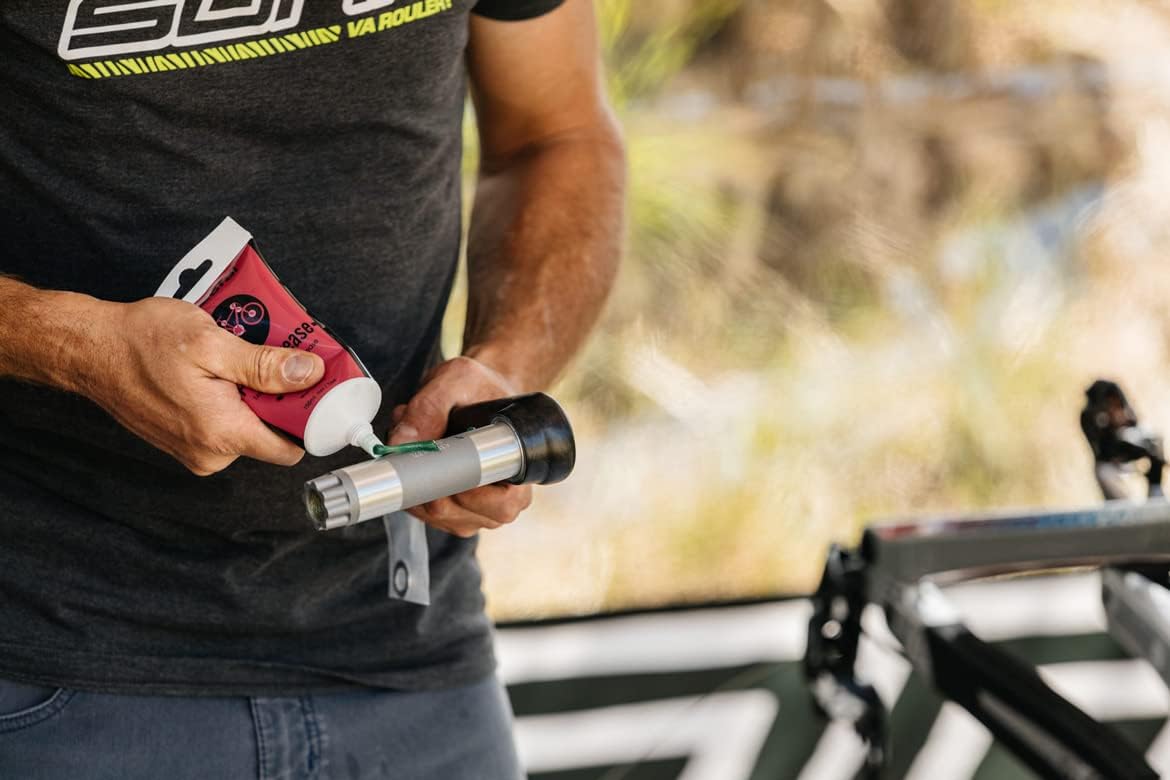 Detalle de ZEFAL Pack Maintenance Pro II : Graisse vélo et pâtes de montage Carbon et Cuivre — Fabriqués en France