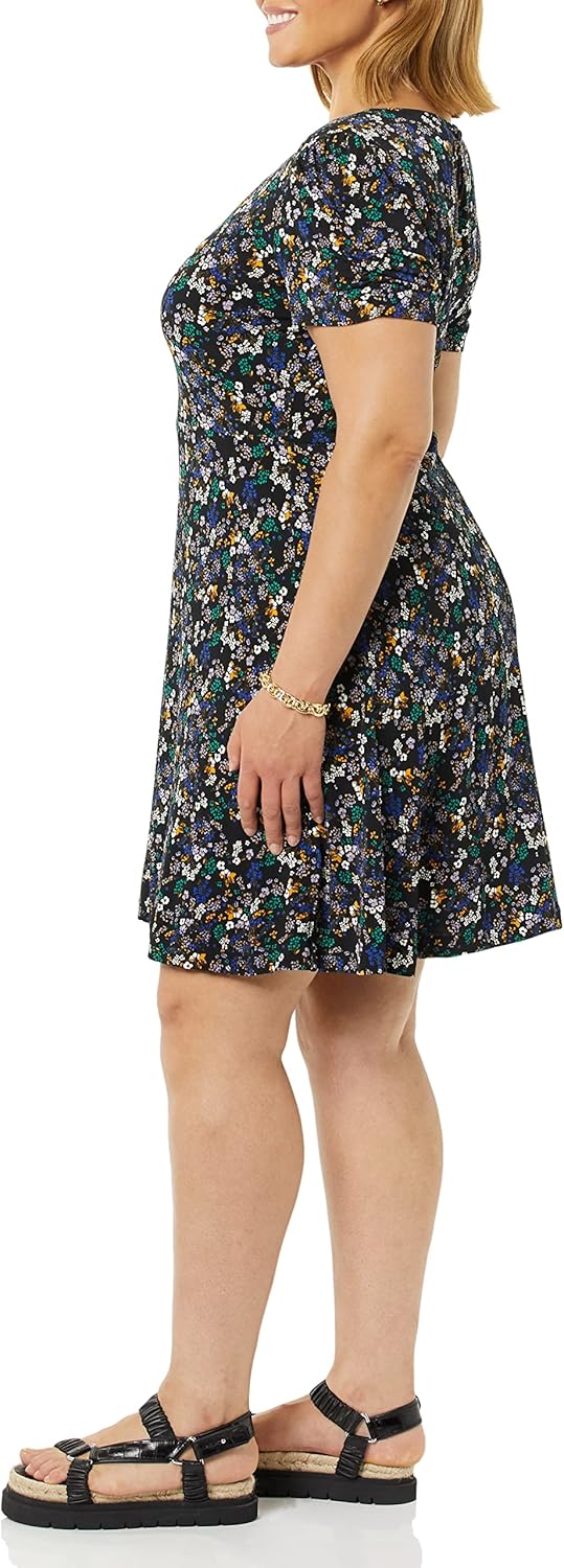 Thumbnail 2 de Amazon Essentials Women’s Gathered Short-Sleeve A-Line Floral Dress (Plus Size available)