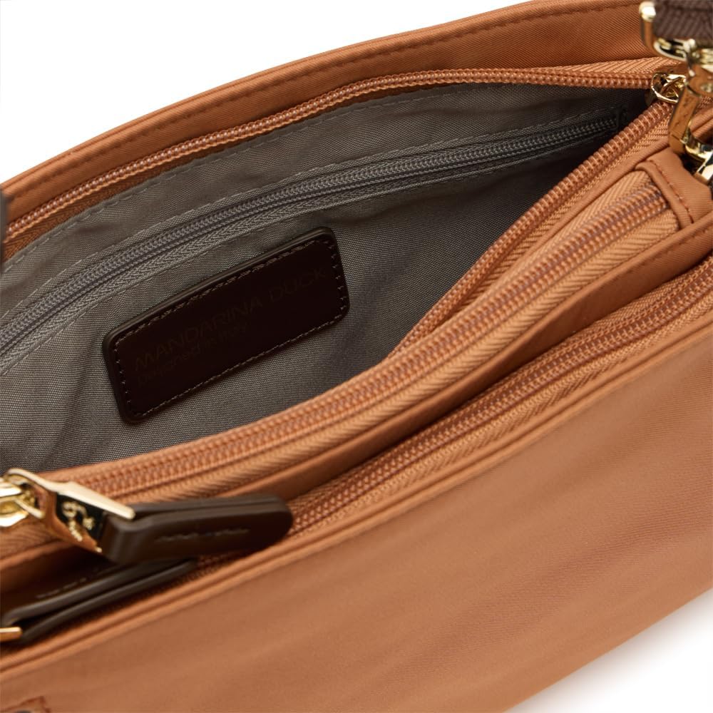 Thumbnail 1 de Mandarina Duck Hunter Pochette, Femme — petit nylon brillant avec détails en cuir synthétique