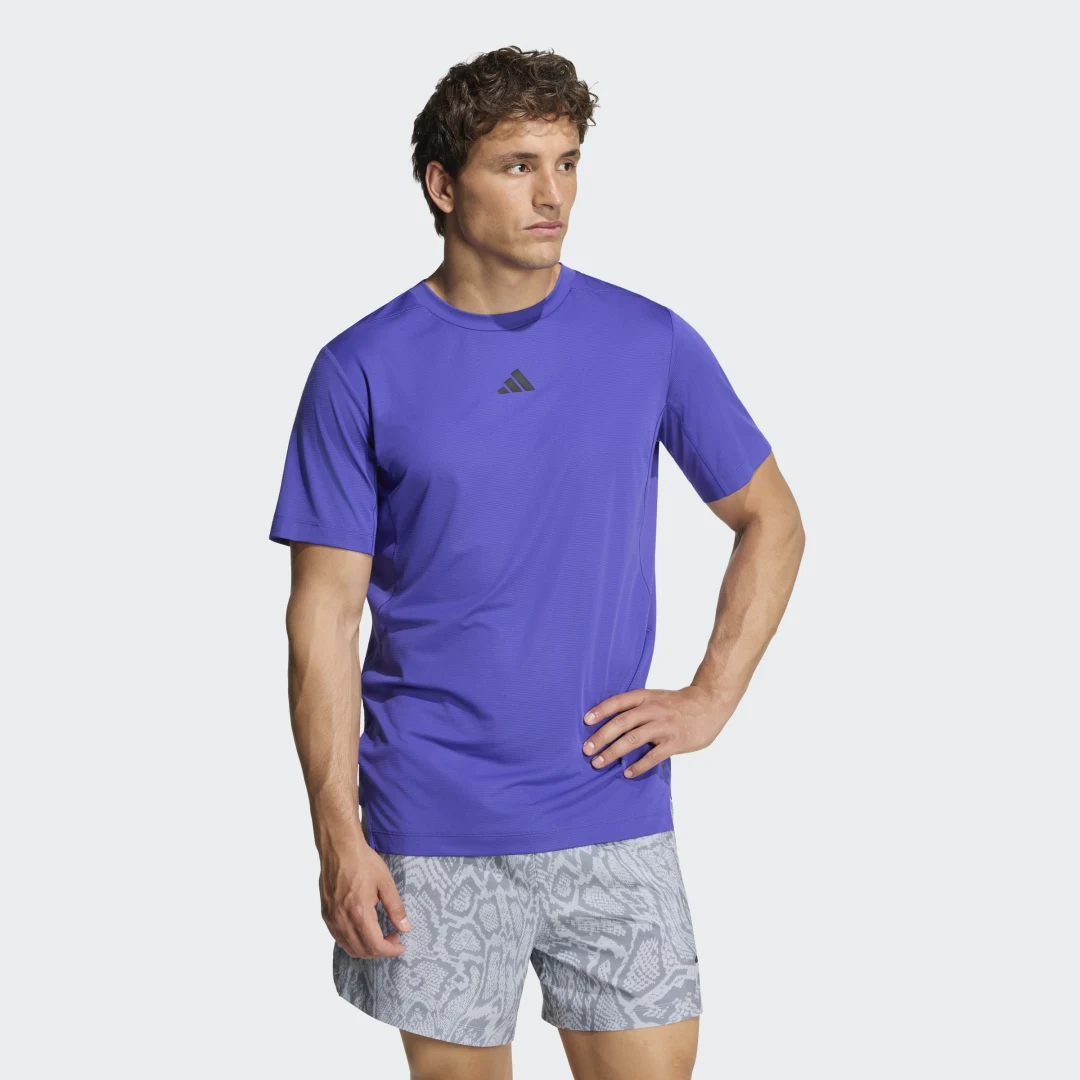 Detalle de Camiseta D4T PrimeLift 3 STRIPES de Adidas en violeta