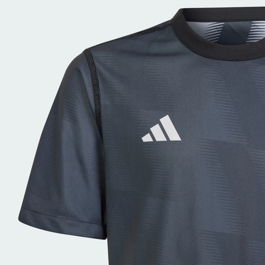 Detalle de Camiseta Reversible 24 (Adolescentes) de Adidas