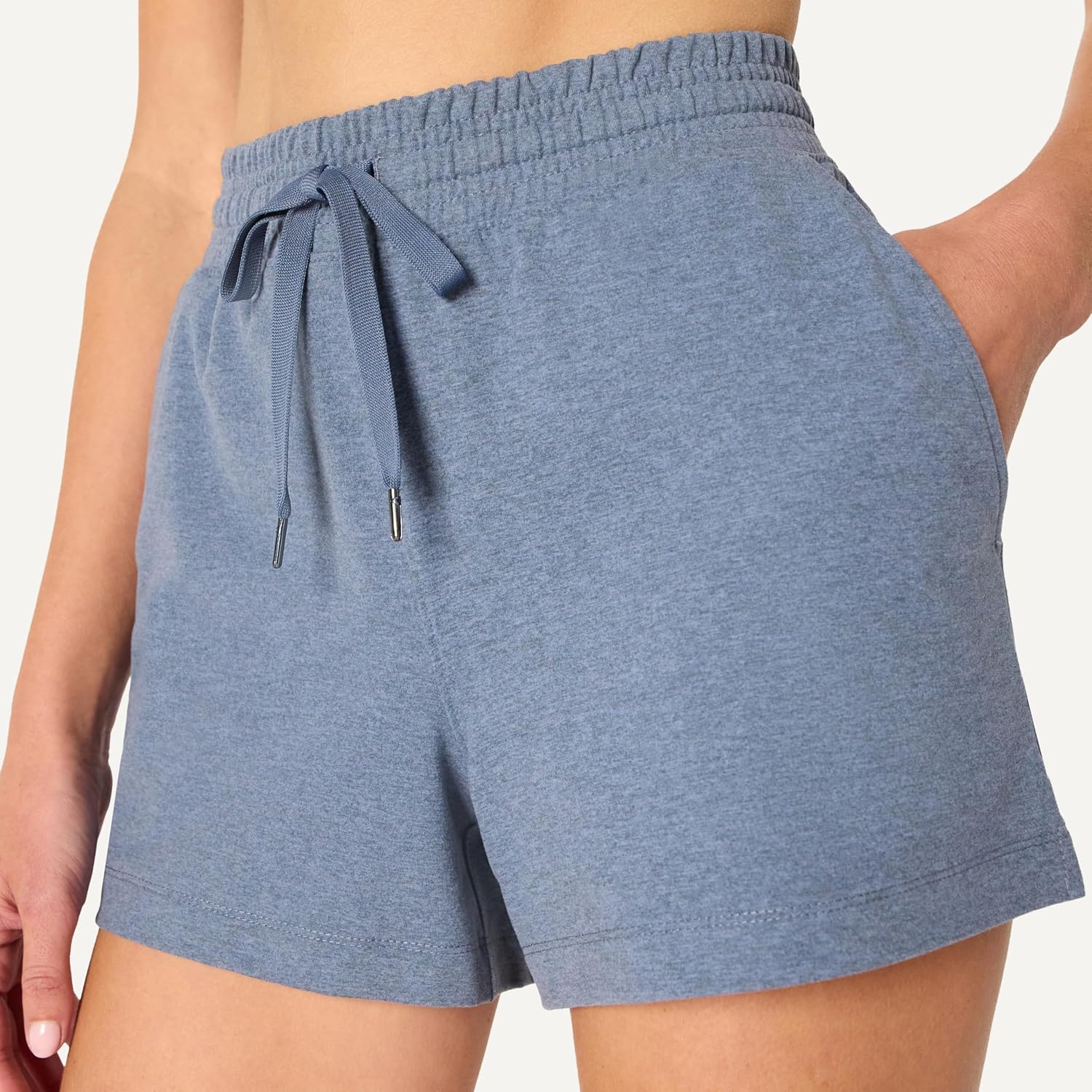 Thumbnail 4 de Amazon Essentials Women's Athletic Soft Performance Lightweight Stretch Sweat Shorts