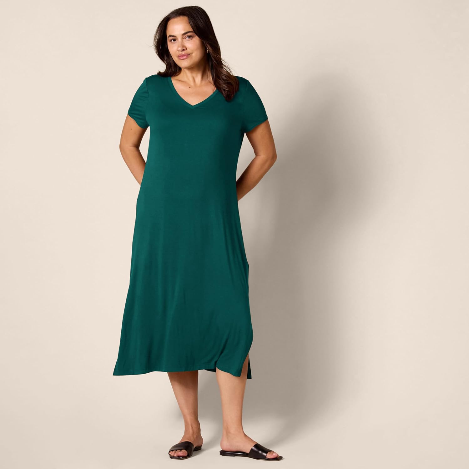 Thumbnail 5 de Amazon Essentials Women's V-Neck Short-Sleeve T-Shirt Jersey Midi Dress