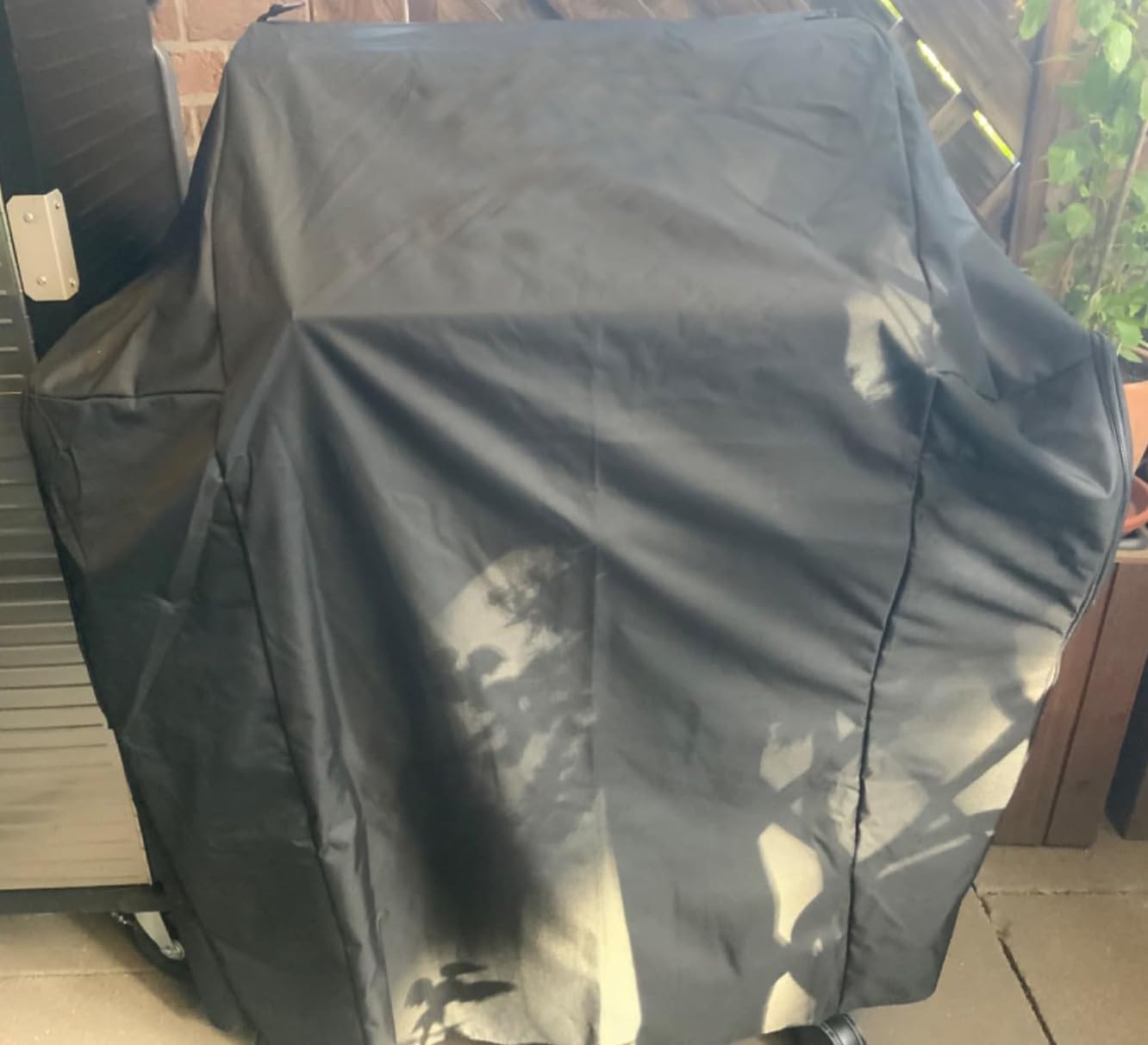 Detalle 2 de WELL GRILL Abdeckhaube für Rösle Videro G3/G3-S – 600D Wetterschutzabdeckung für Gasgrill (Schwarz)