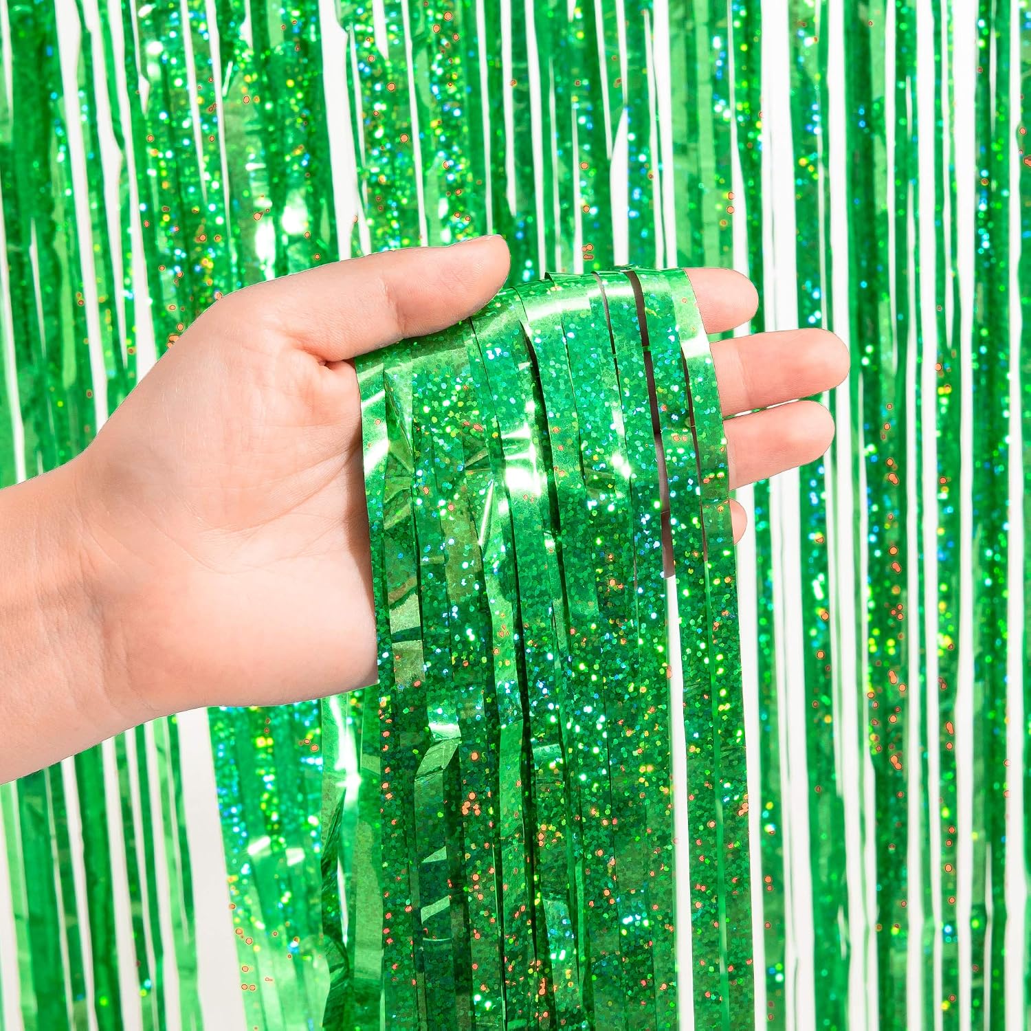 Thumbnail 5 de GREATRIL Lametta Vorhang Grün Glitzer – Party-Vorhänge als Foto-Hintergrund, Deko für Dino, Safari & Luau (2er-Set)