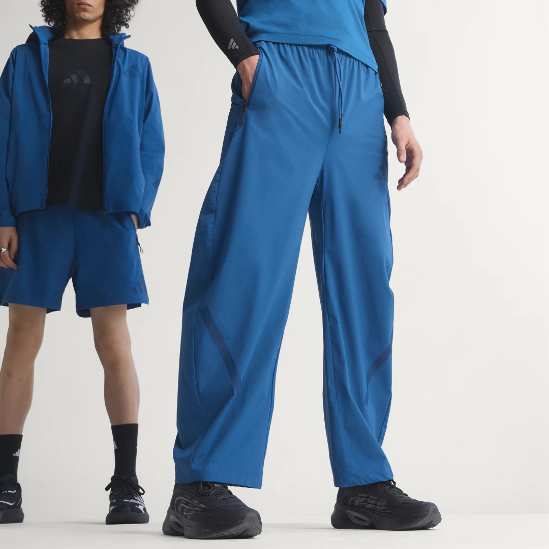 Detalle de Pantalón de tejido técnico Z.N.E. de Adidas – azul