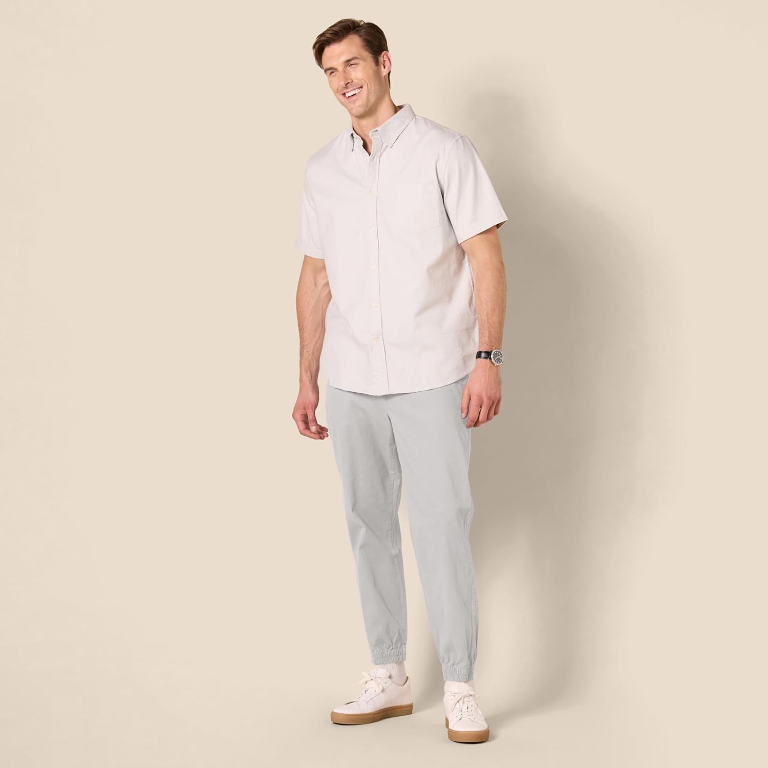 Thumbnail 6 de Amazon Essentials Uomo Pantaloni Chino Jogger Dritti: stile casual e comfort quotidiano