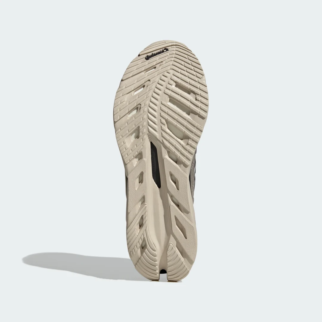 Detalle de Adistar HRMY de Adidas: zapatilla verde para entrenar con comodidad y apoyo