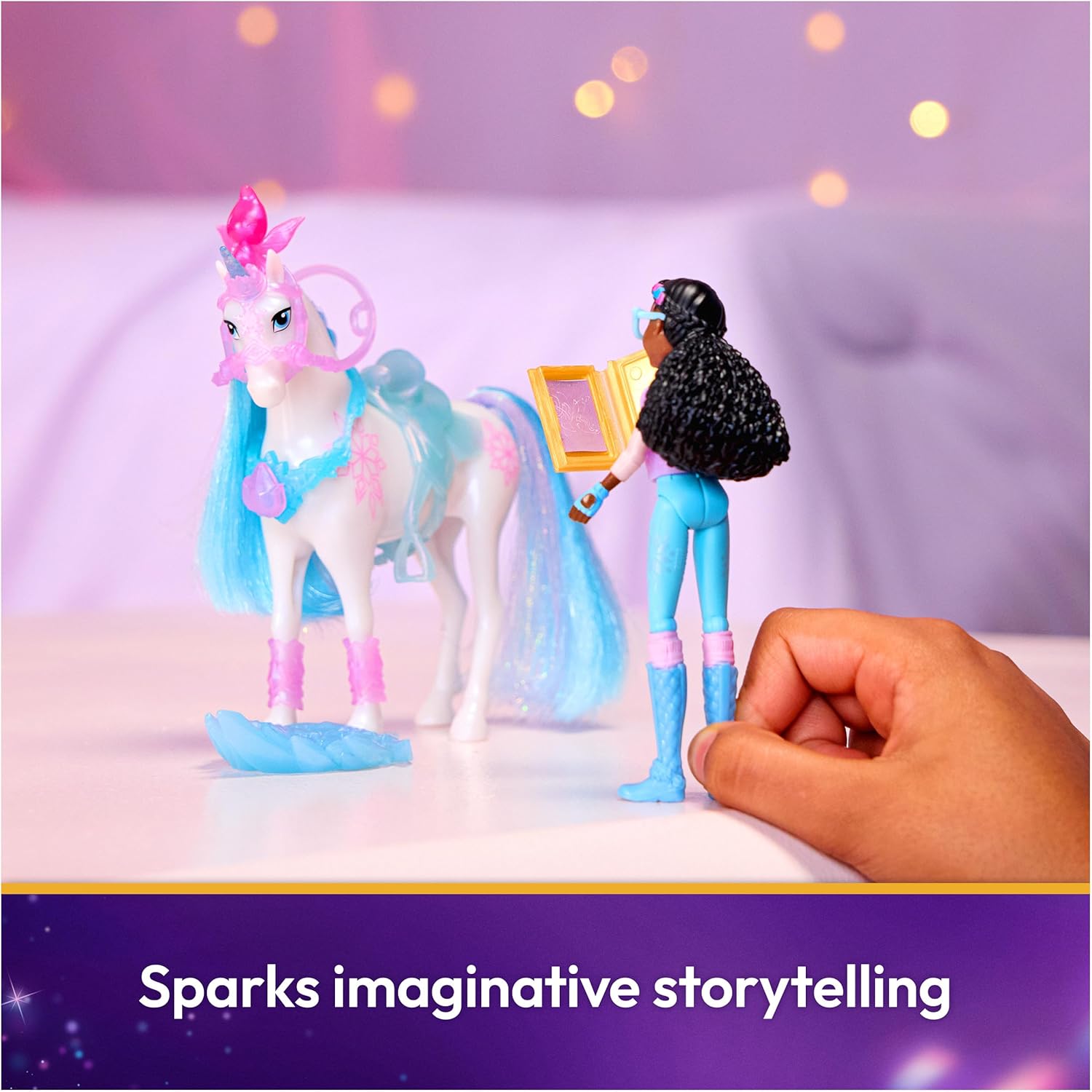 Thumbnail 6 de Unicorn Academy: Glacier's Gemstone Adventure con Layla e 13 Accessori – Unicorno e bambola giocattolo per bambine