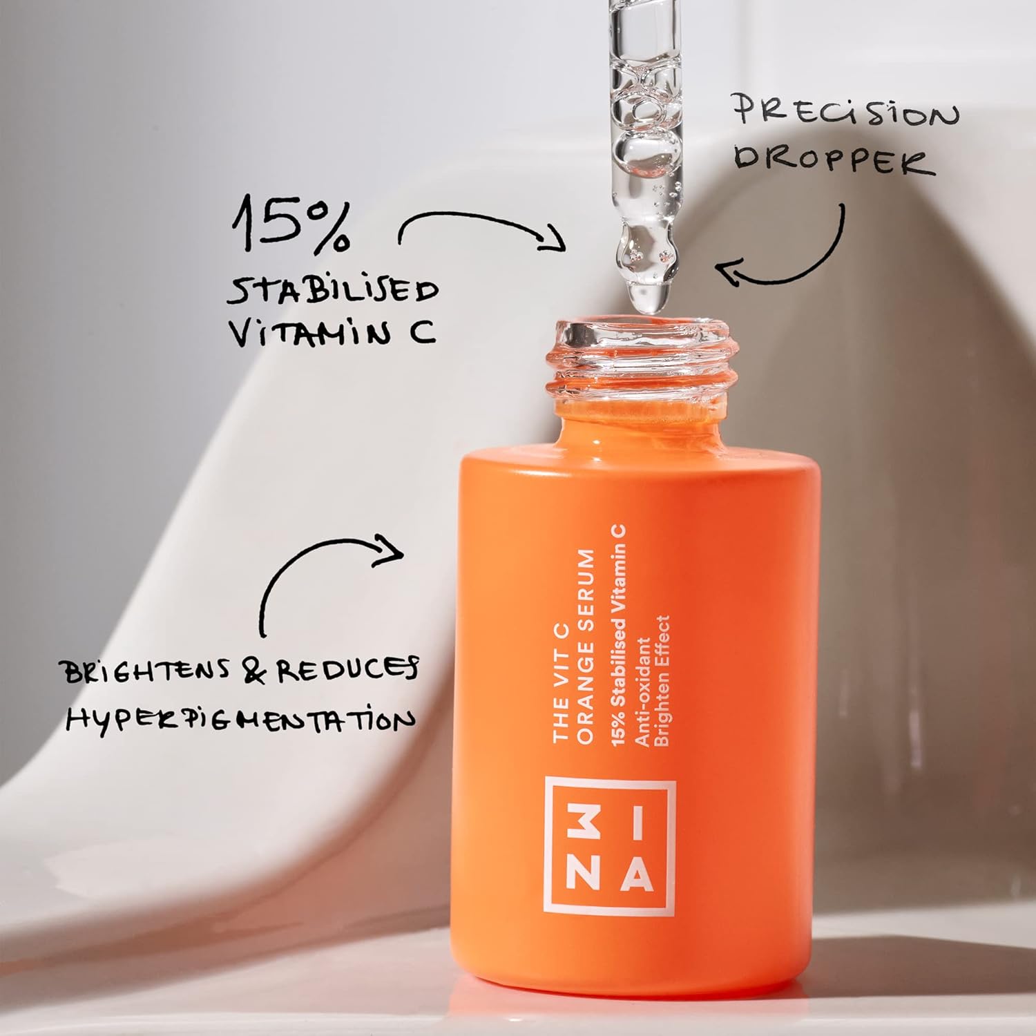 Detalle 2 de 3INA MAKEUP The Vit C Orange Serum – 15% stabiles Vitamin-C-Serum für das Gesicht