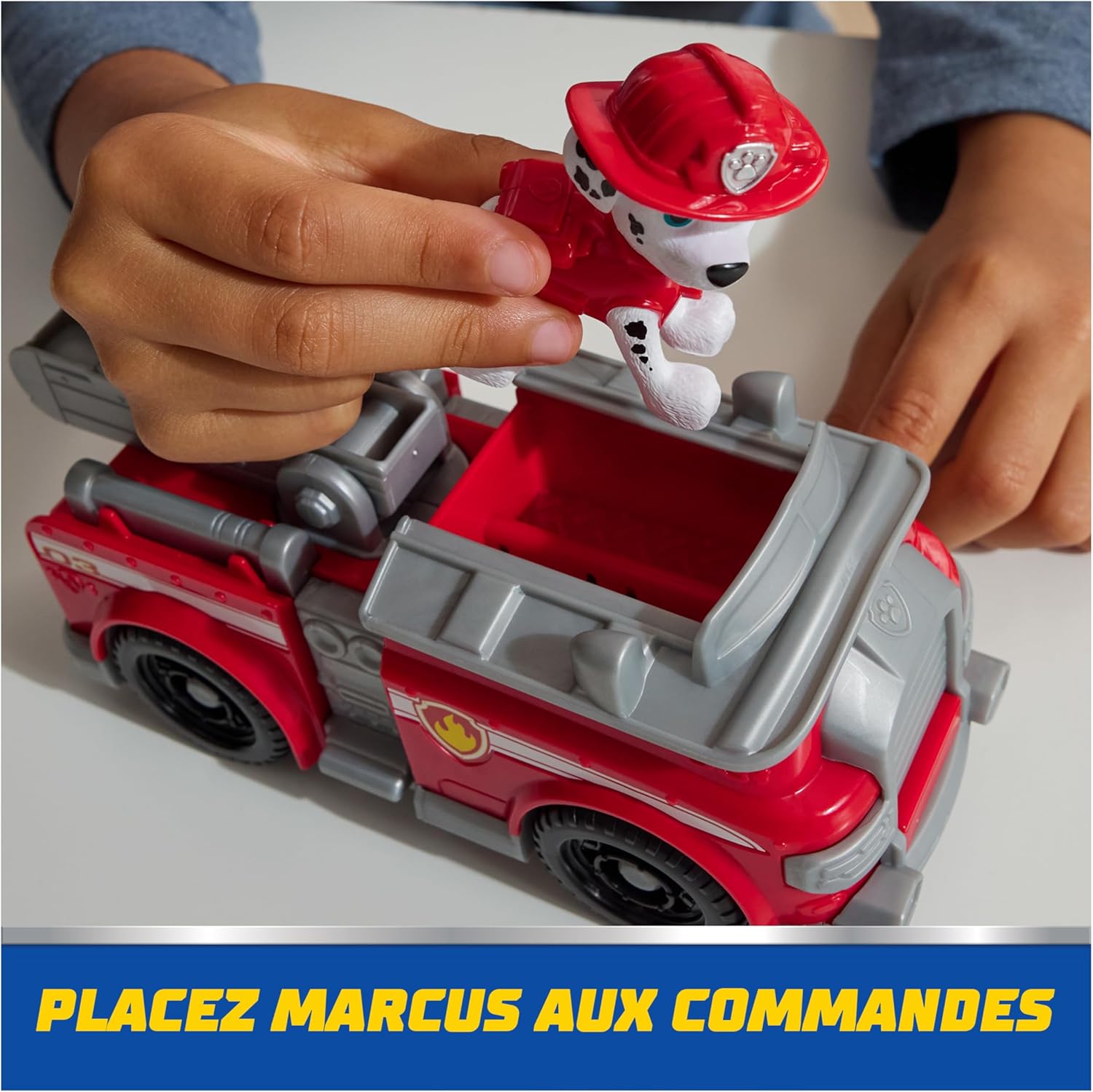 Detalle de Paw Patrol Pat Patrouille – Véhicule figurine Marcus (camion de pompiers) avec figurine de Marshall
