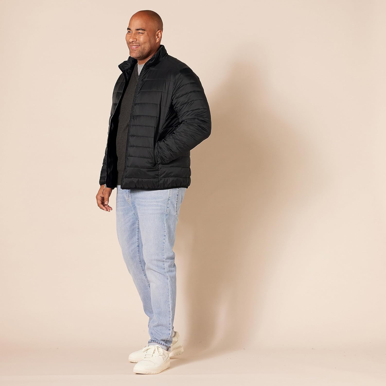 Thumbnail 6 de Amazon Essentials Herren Verstaubare, Leichte, Wasserabweisende Pufferjacke – Big & Tall