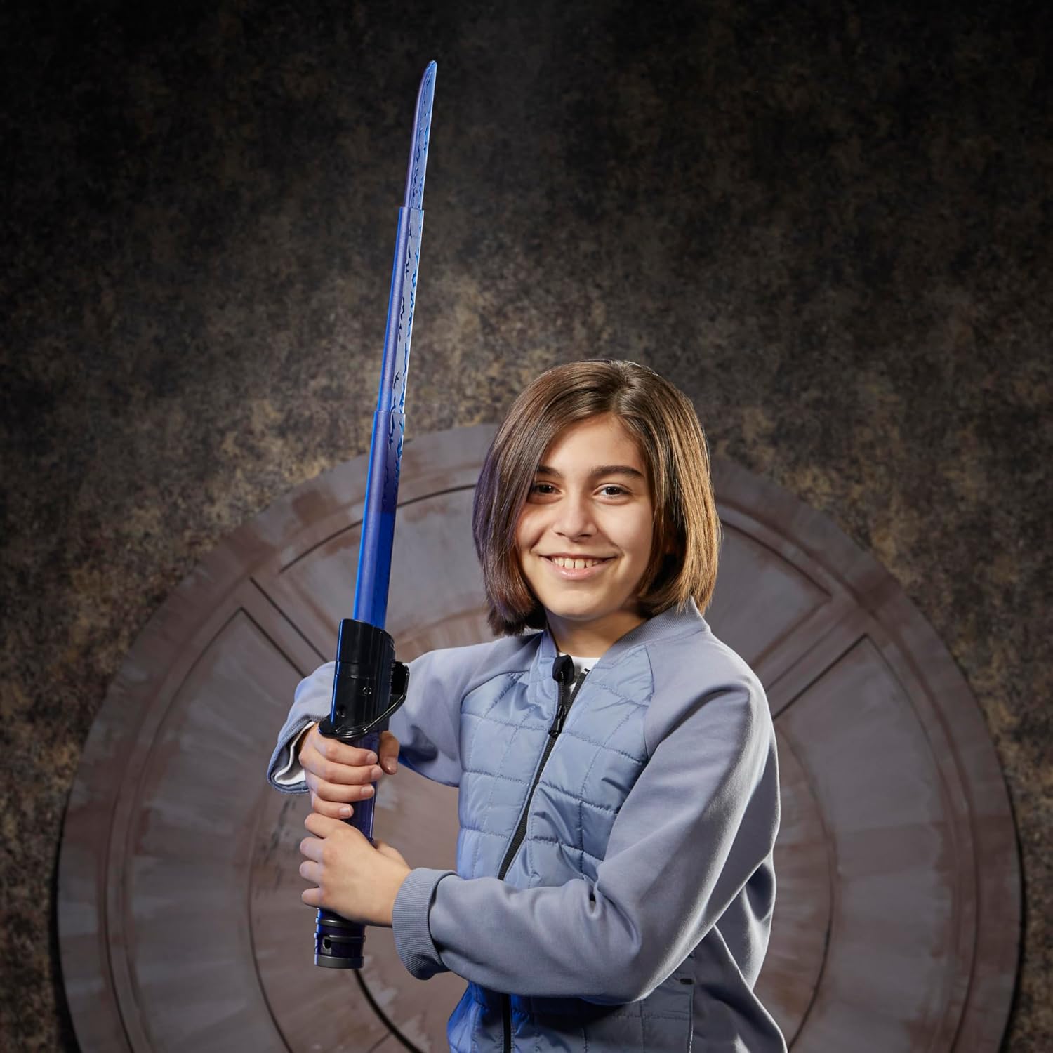 Thumbnail 3 de Star Wars Lightsaber Forge Kyber Core Darksaber Electronic Toy – A Customisable Roleplay Accessory for Kids 4+