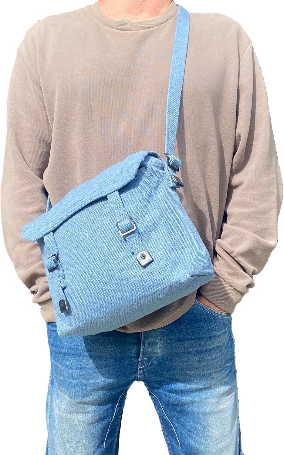 Detalle de Outdoor World Canvas Haversack Bag – Vintage Military-Style Cotton Canvas Satchel