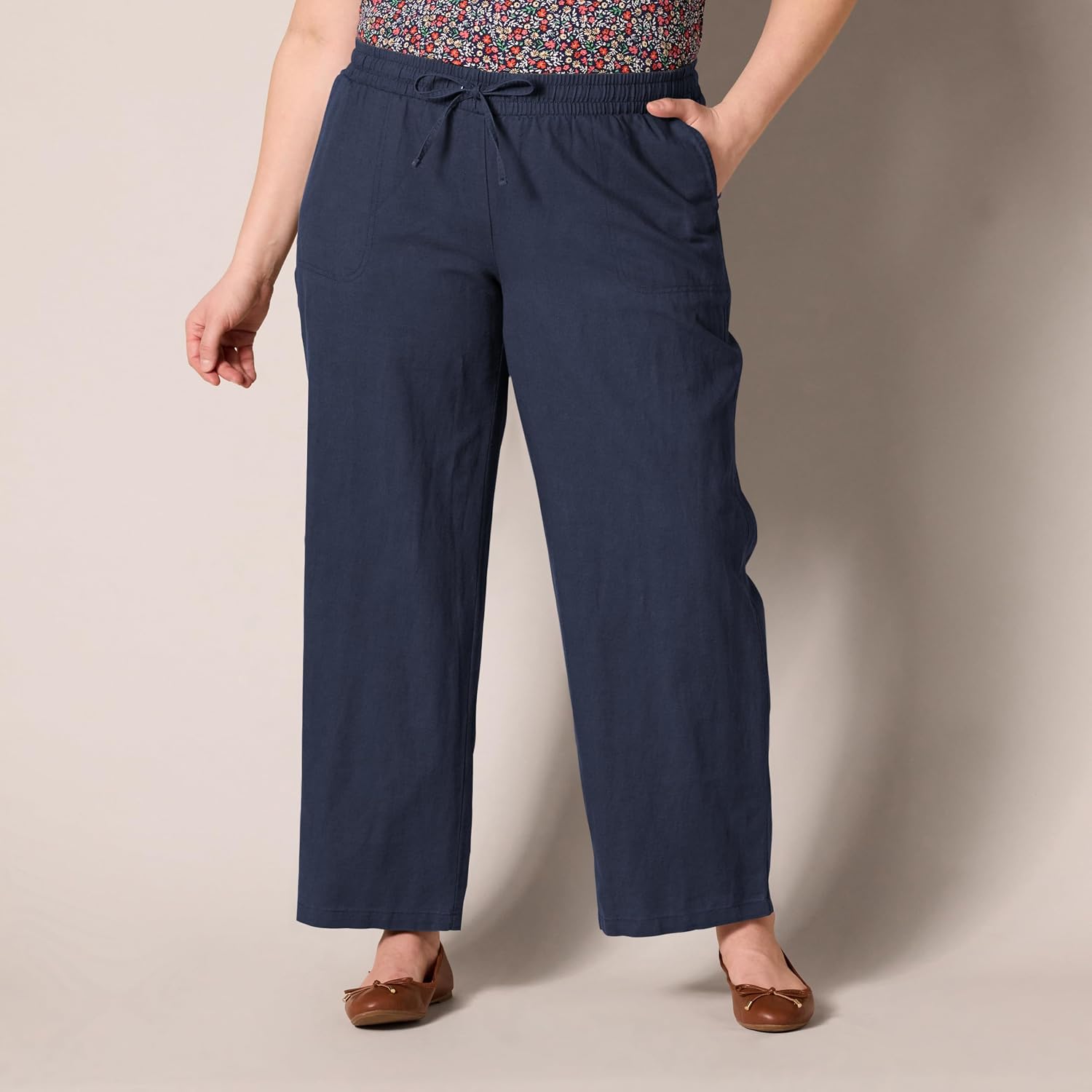 Thumbnail 6 de Amazon Essentials Women's Pull On Linen Blend Drawstring Relaxed Fit Wide Leg Pant