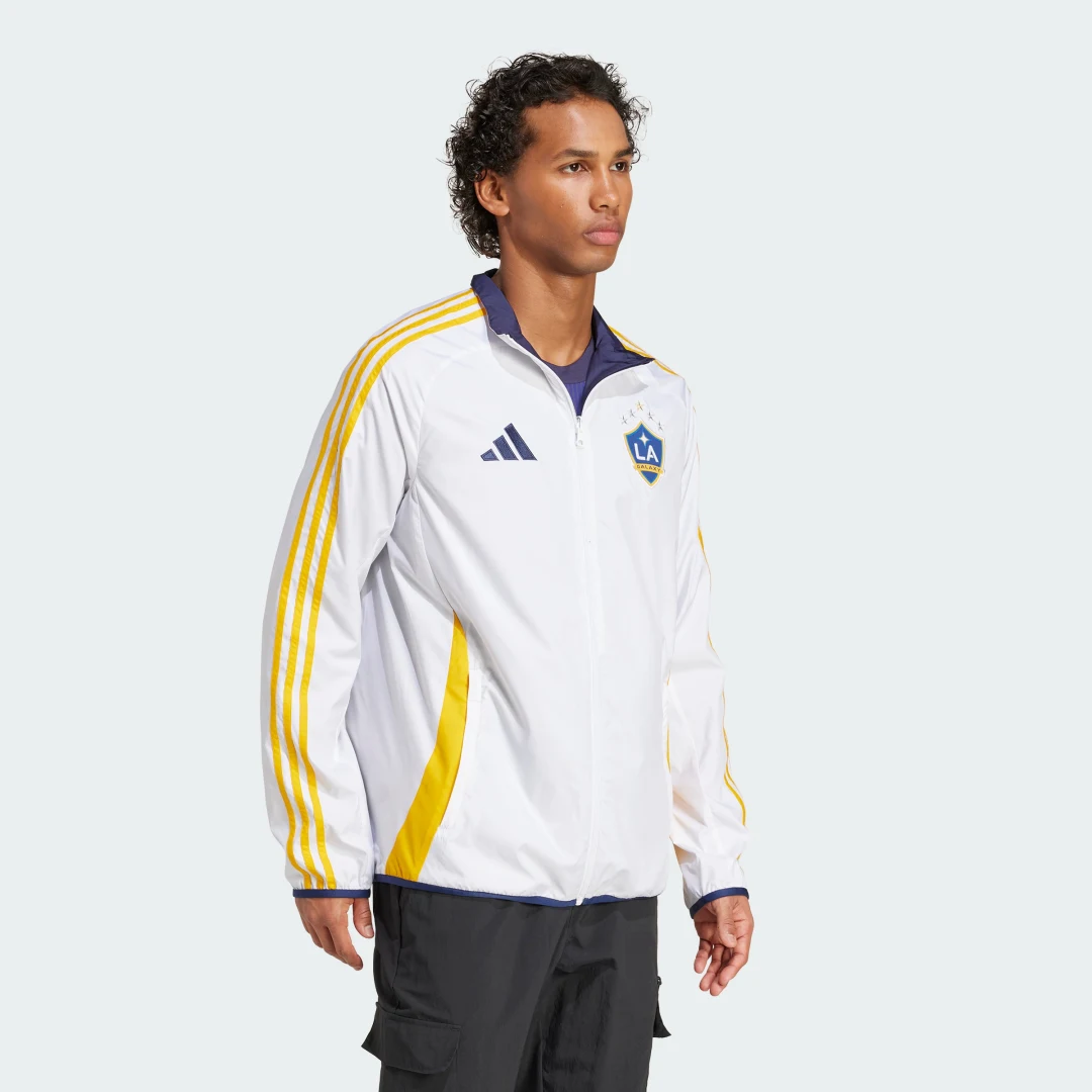Detalle 2 de ADIDAS LA Galaxy Reversible Anthem Jacket – una chaqueta versátil para fans y diario