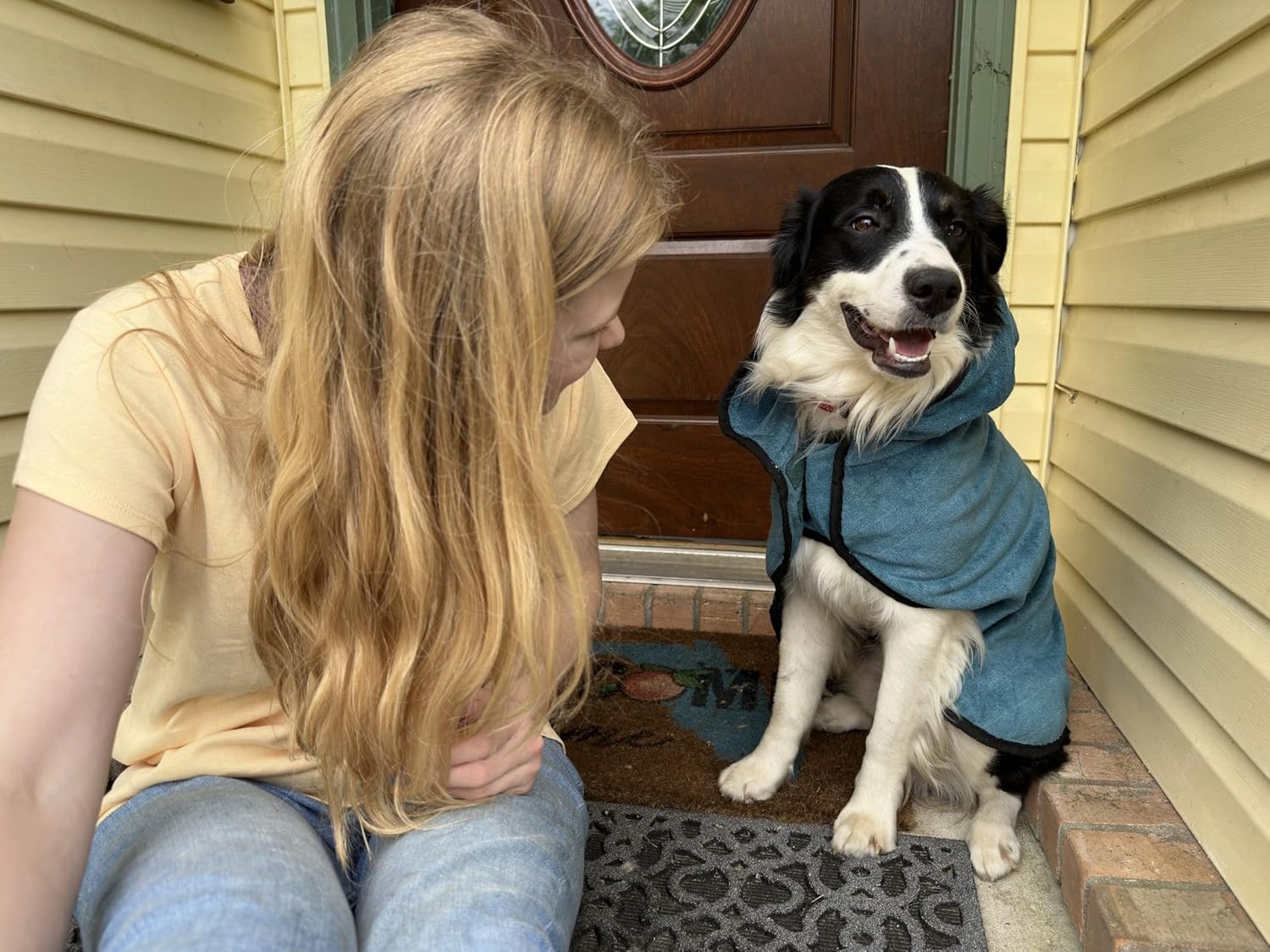 Thumbnail 4 de Avont Dog Drying Coat Microfibre Bath Robe Towel with Hood & Belly Straps (XL) - Yellow