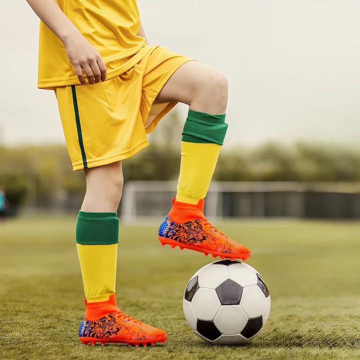 Detalle 2 de ZGWULZNGL Youth Soccer Cleats for Kids (Boys & Girls) – High-Top Training Football Shoes