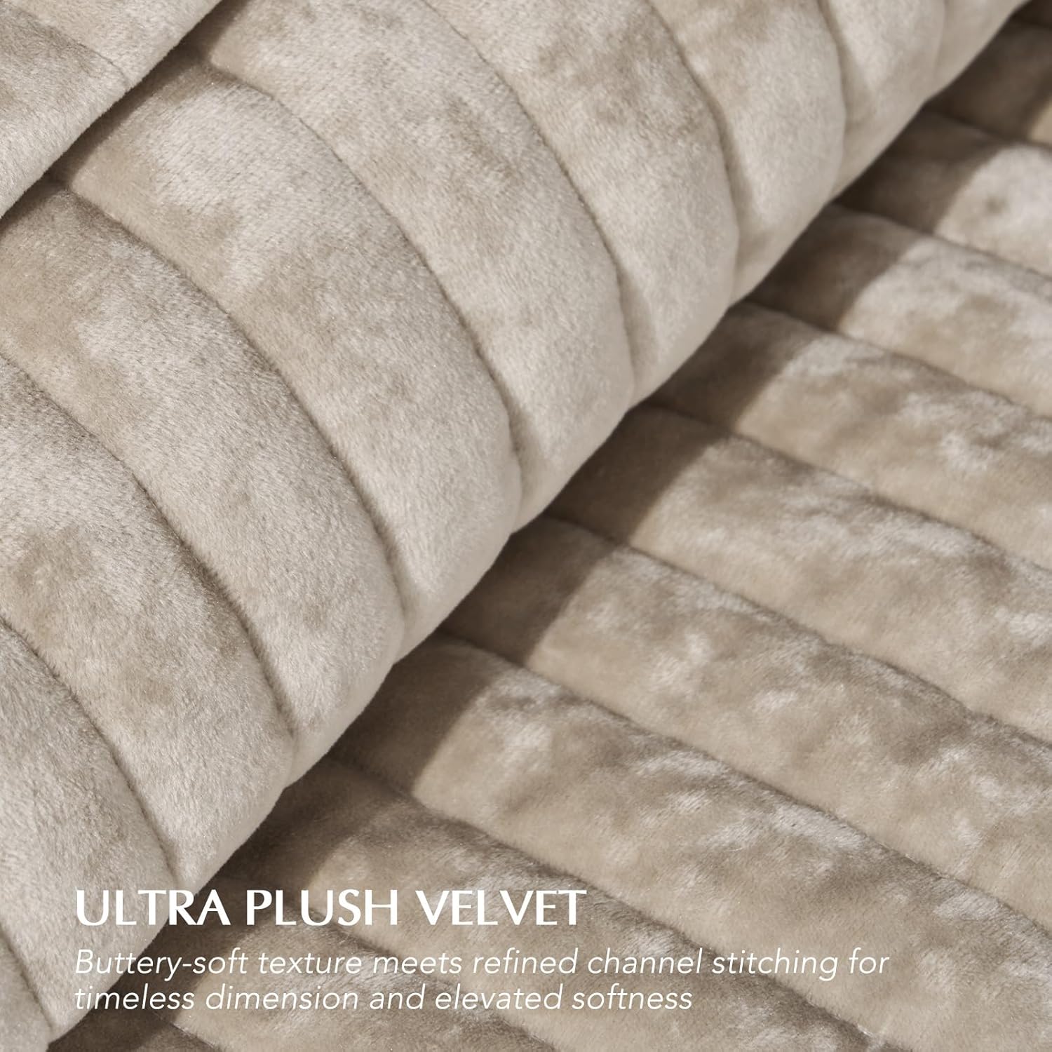 Thumbnail 3 de EVERGRACE Velvet Quilt Set (Queen) in Beige Taupe — Lightweight Channel Velvet Comforter with 2 Shams