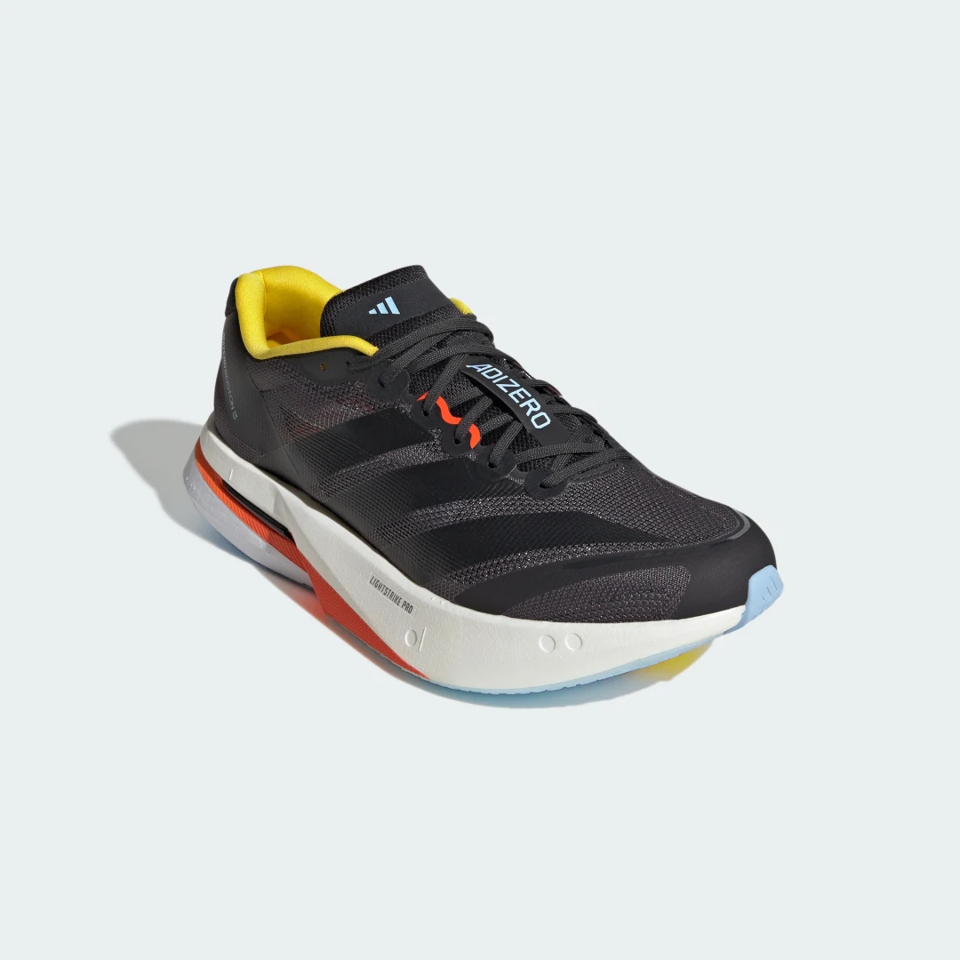 Detalle 2 de Adizero Boston 13 de Adidas: zapatilla de running en Gris para entrenamientos diarios