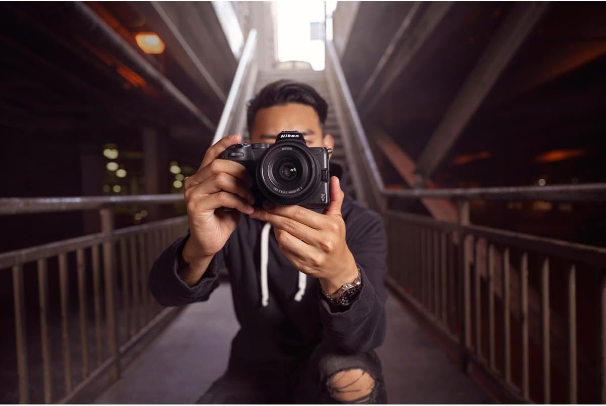 Detalle de Nikon full-frame mirrorless camera 24.3MP