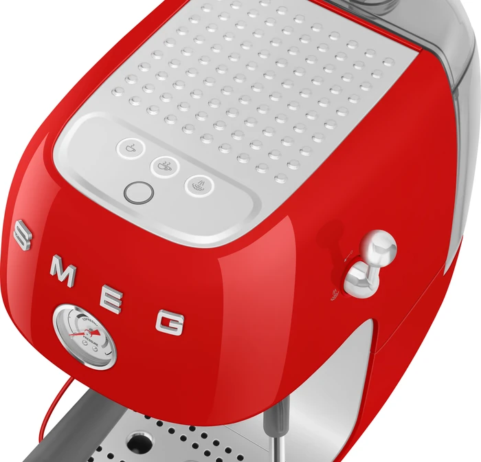 Thumbnail 12 de Smeg ECF03RDEU Rot – kompakte Espressomaschine mit Dampfdüse, glattem Milchschaum und Manometer