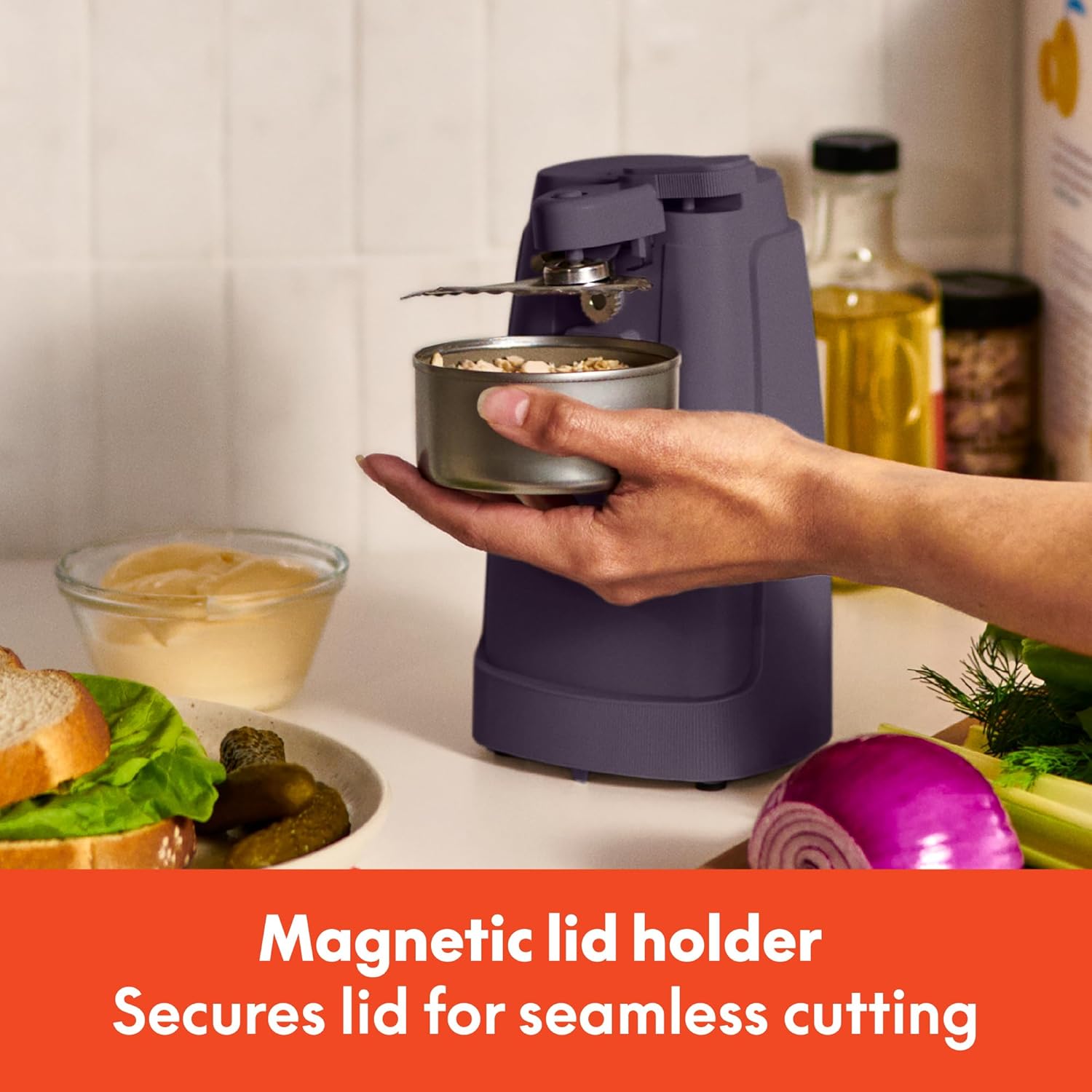 Detalle de bella Electric Can Opener and Knife Sharpener (Plum) with Removable Cutting Lever