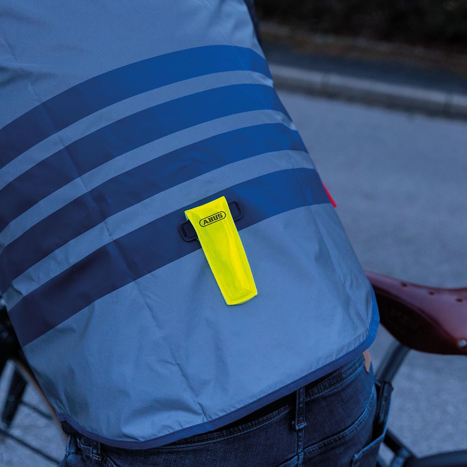 Detalle 2 de ABUS Luce LED Lumino Indicator Light con 4 LED rossi, giallo (spia lampeggiante o continua) per visibilità al buio