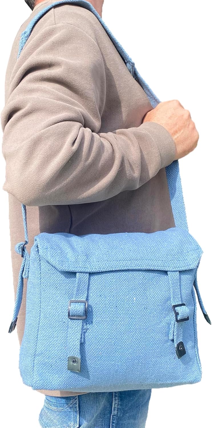 Detalle de Outdoor World Canvas Haversack Bag – Vintage Military-Style Cotton Canvas Satchel
