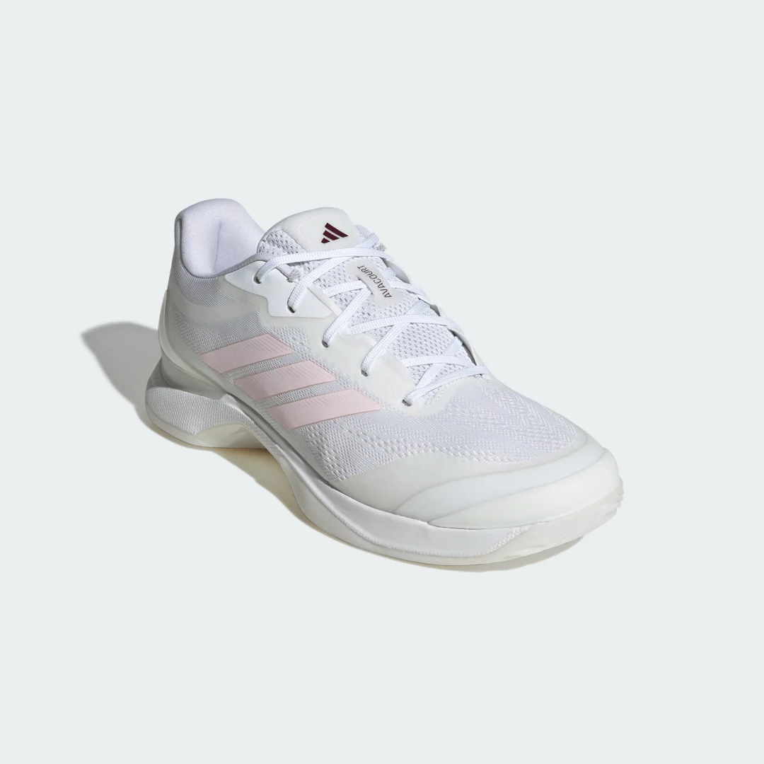 Detalle 2 de Zapatilla de tenis Avacourt 3 de Adidas (blanca)